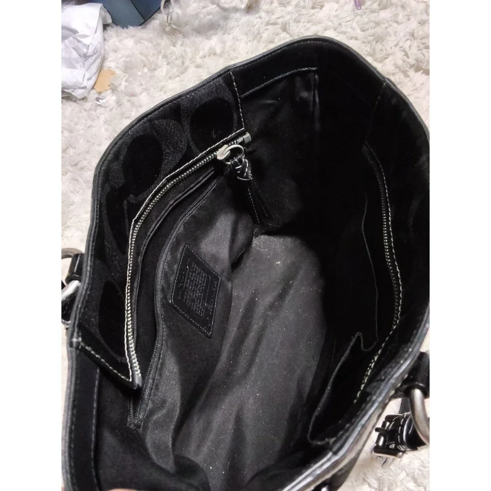 3.Coach Gallery Tote Black Signature C Jacquard Studded Patent Leather 11505